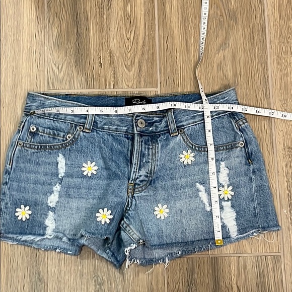 Rails Shorts Jean Jesse Daisy Vintage Distressed  Embroidery Fray Edge Button - Picture 8 of 13